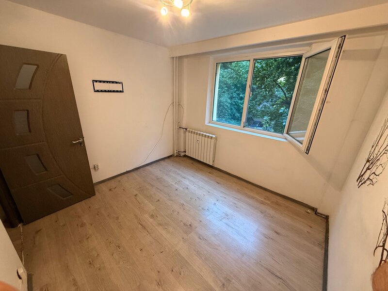 Tei, Pasaj Doamna Ghica, disponibil, ca in poze, negociabil